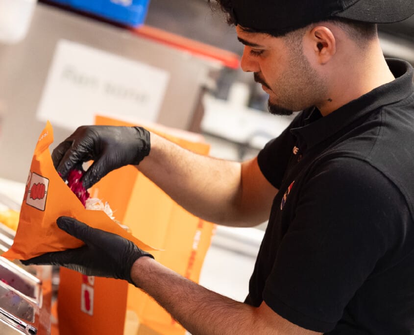 Take away emballasje med trykk til döner, pizza og burger | Matemballasje | SKG - Spesialister innen profilert emballasje