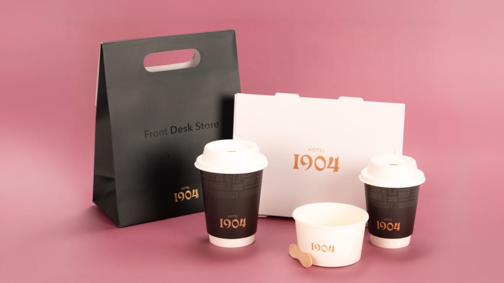 Emballasjeserie til frontdesk, lobby og roomservice på Hotell & Overnattingsbedrifter| Kopper & Begre | SKG - Spesialisten på profilert emballasje